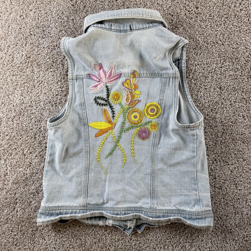 Department Of Peace Vest Womens M Blue Denim Embroidered Floral Button Front - Picture 5 of 9